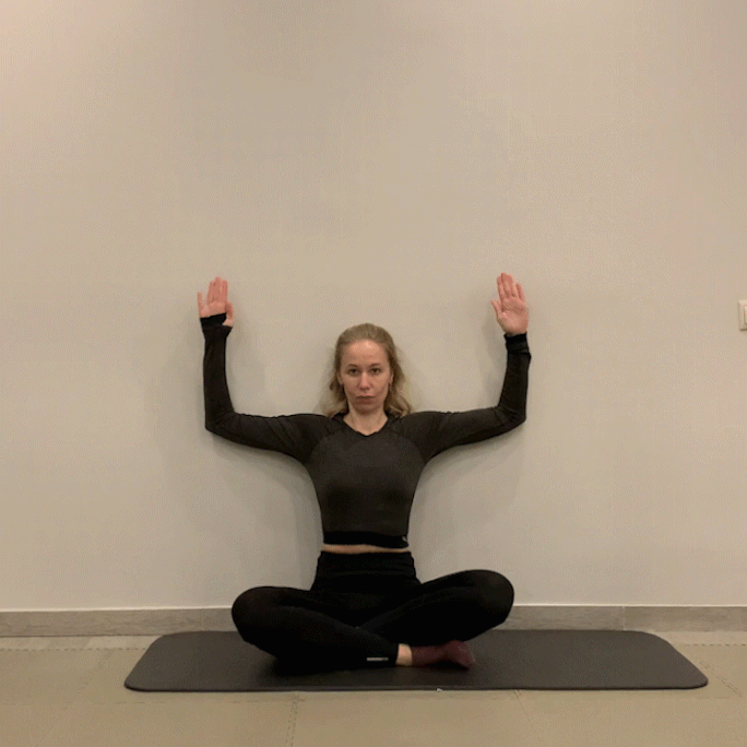 09 prikleeny k stene 1